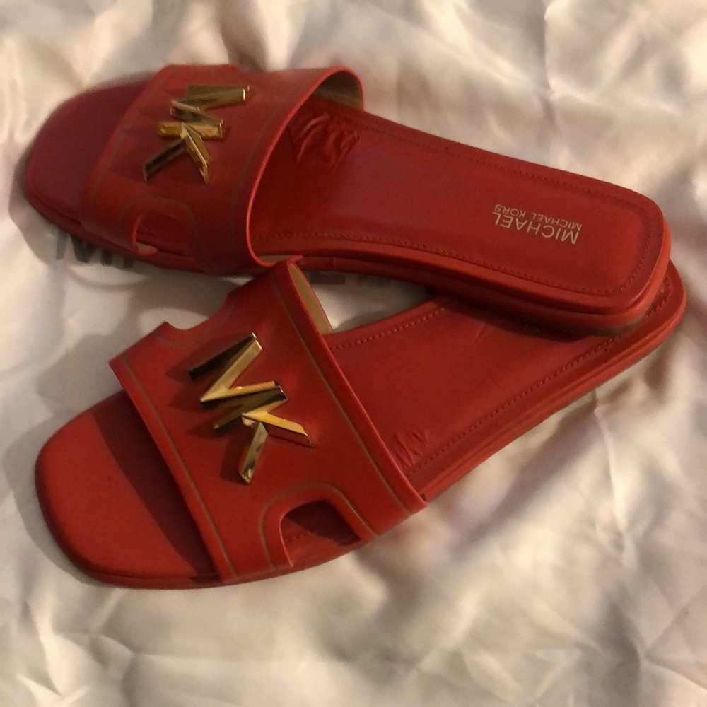 $179 MICHAEL KORS KIPPY LEATHER SLIDE SANDAL w dust bag 8 M - Picture 7 of 7